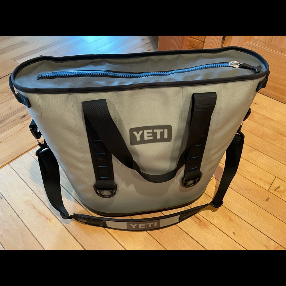 Yeti Hopper 40